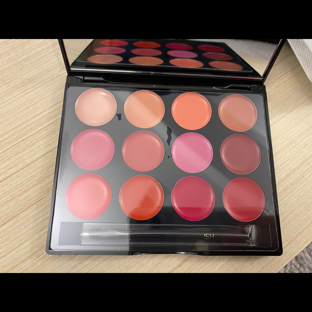 Ish Lip Statement Palette